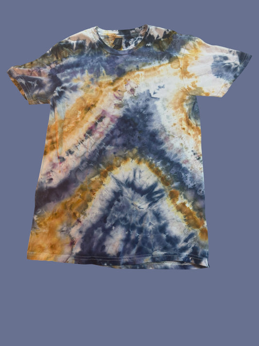 Short sleeve t-shirt SMALL Painted Cannabis leaf