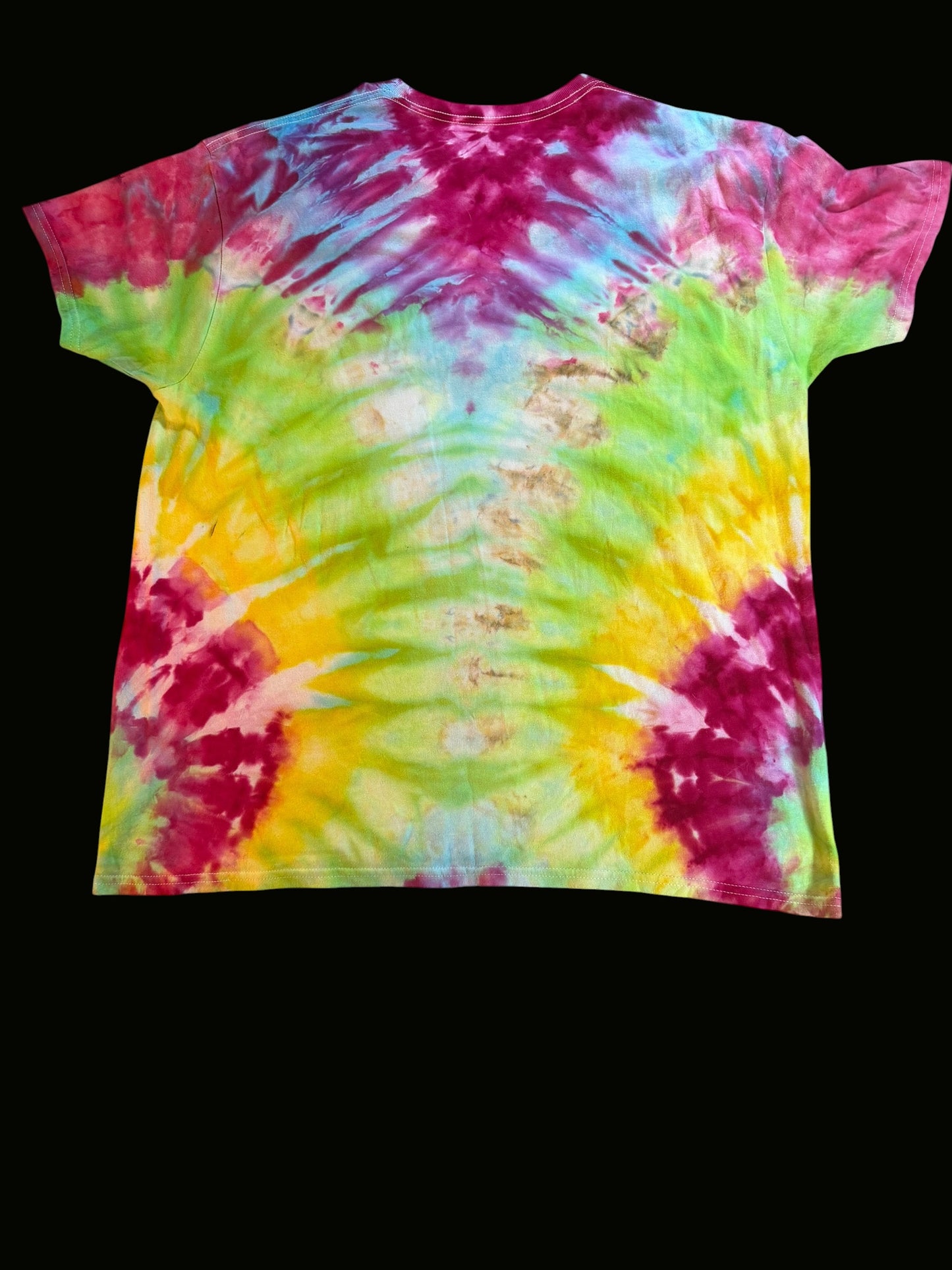 Short sleeve t-shirt XL blacklight reactive