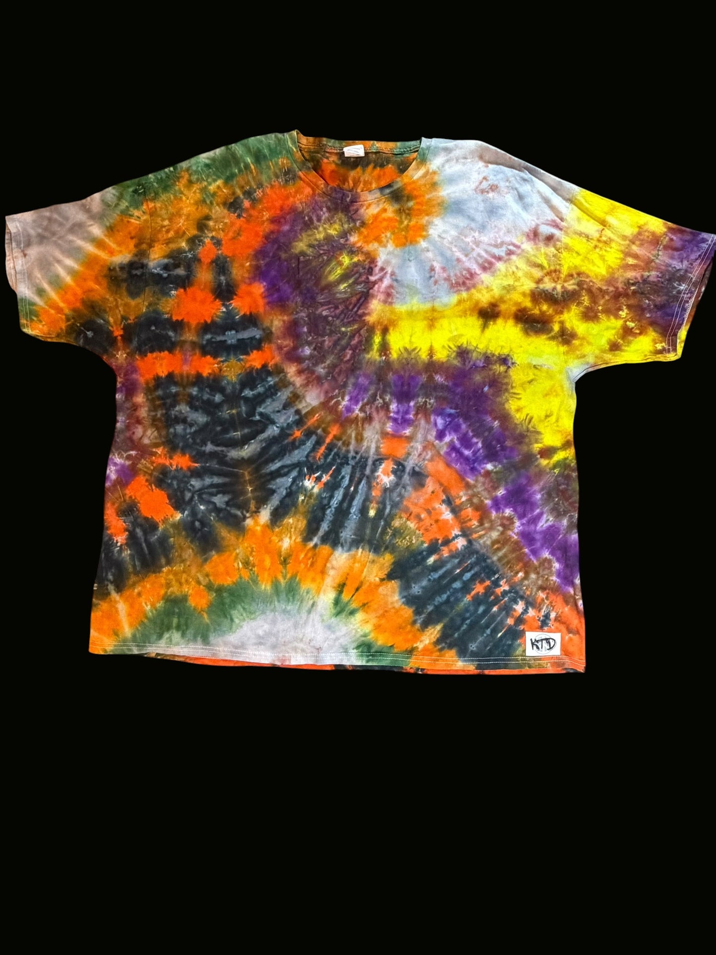 4XL painted short sleeve t-shirt