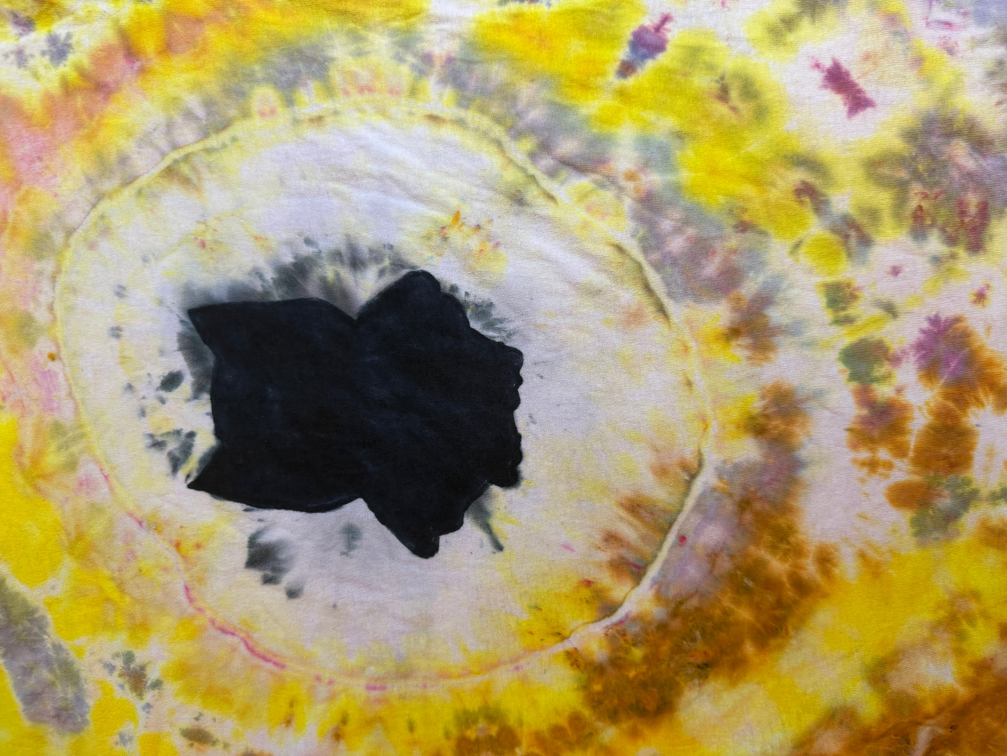 M painted short sleeve t-shirt